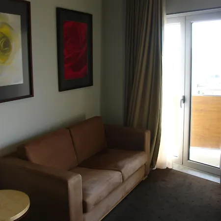 Vip Executive Azores Hotel 4*