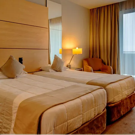 Hotel Vip Executive Azores 4*
