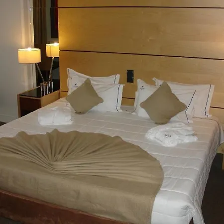 Hotel Vip Executive Azores 4*