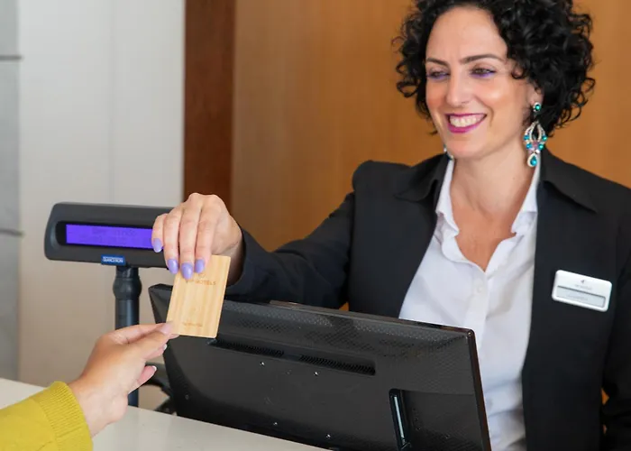 Hotel Vip Executive Azores 4*