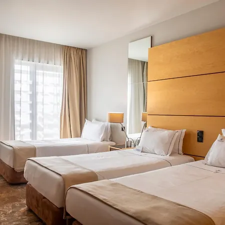 Vip Executive Azores Hotel 4*