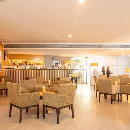 Hotel Vip Executive Azores 4*