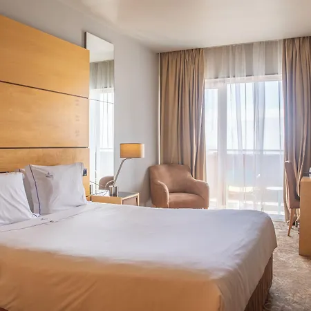 Vip Executive Azores Hotel