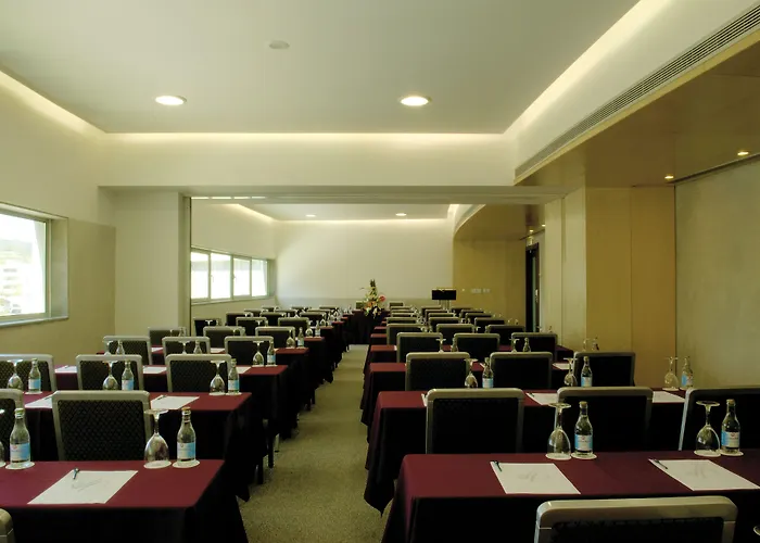 Szálloda Vip Executive Azores 4*