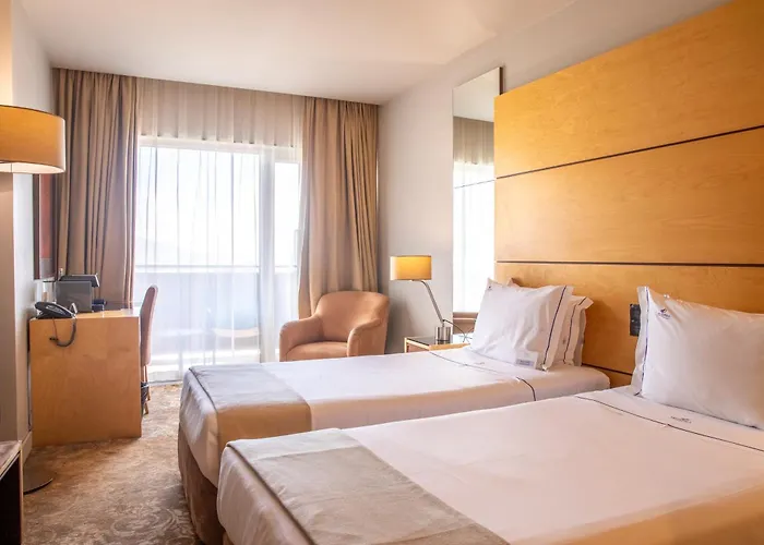 Hotel Vip Executive Azores 4*